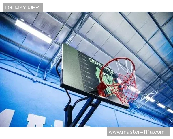 提升球技的秘密武器Nike足球训练裤助你轻松应对各种场上挑战
